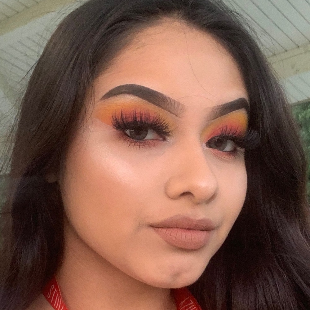 Meet your Posher, Alexandra